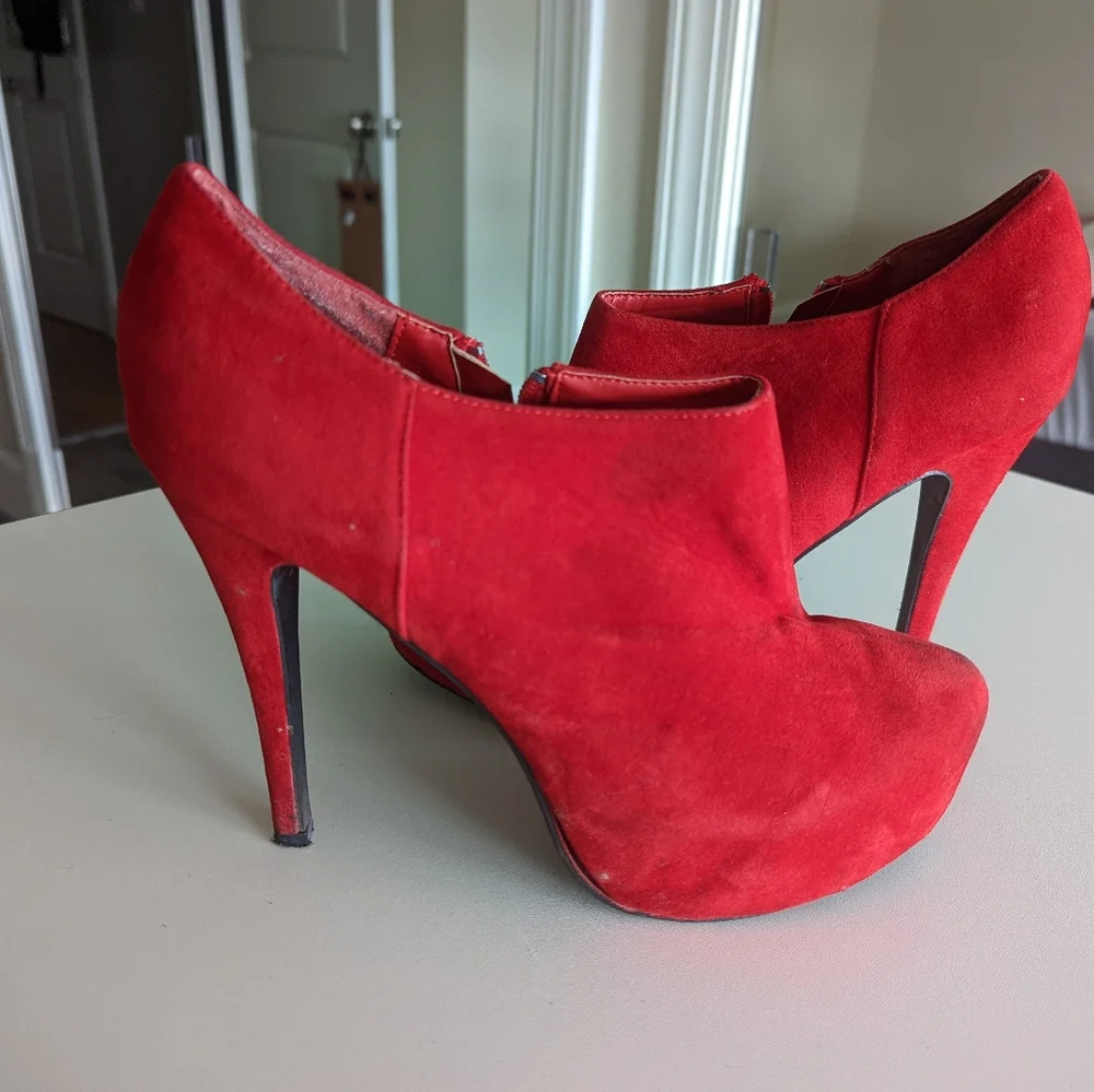 Red Zip Up Booties - Picture 1 of 7